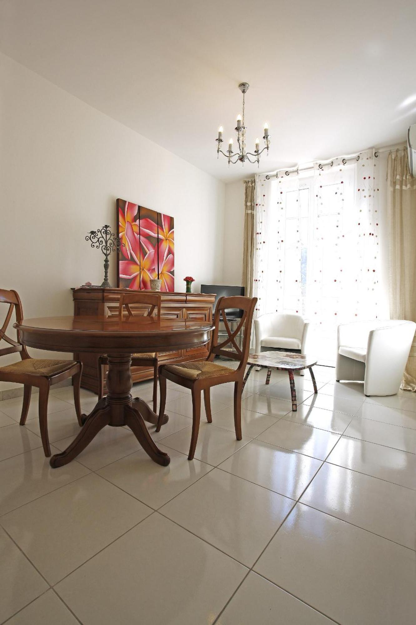 Aigue-Marine - Superbe Appartement Vue Mer 4 Personnes Au Port De Nizza Exterior foto